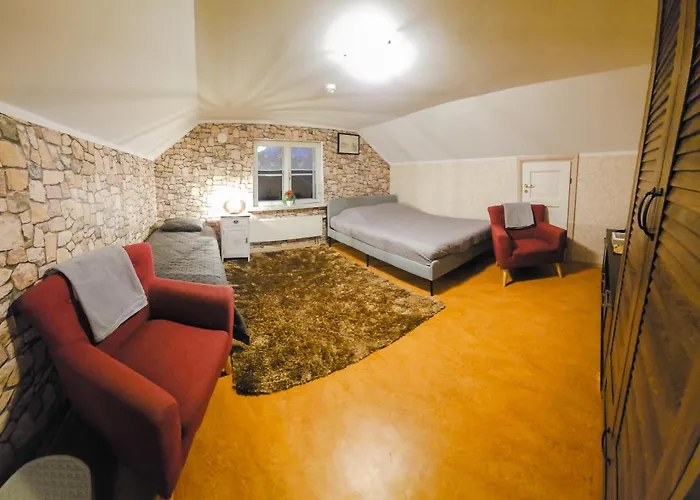 Habitación en casa particular Kesklinna Kodumajutus Paide