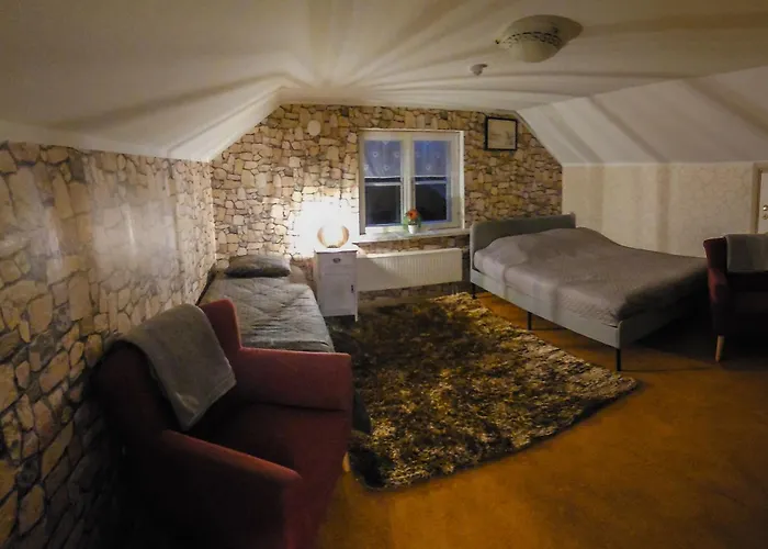 Kesklinna Kodumajutus * Paide